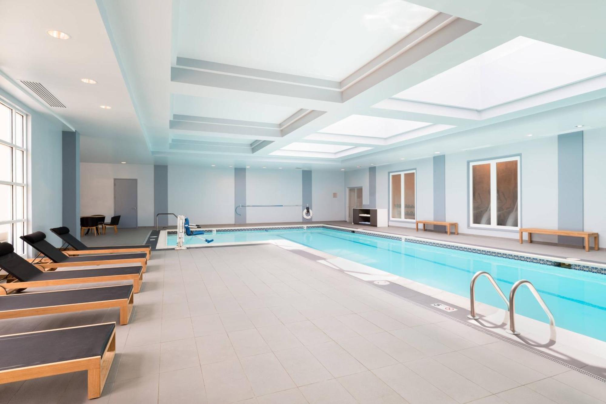 Mystic Marriott Hotel And Spa Groton Exterior photo