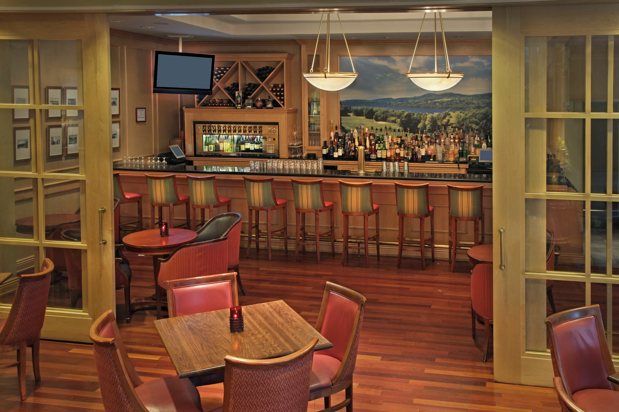Mystic Marriott Hotel And Spa Groton Exterior photo
